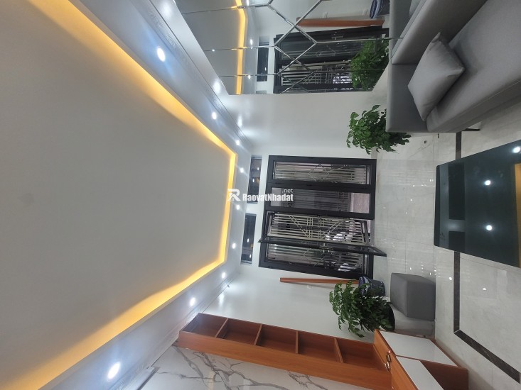 BÁN NHÀ TÔ HIỆU, 5 TẦNG THANG MÁY, 40M2, 10.X TỶ