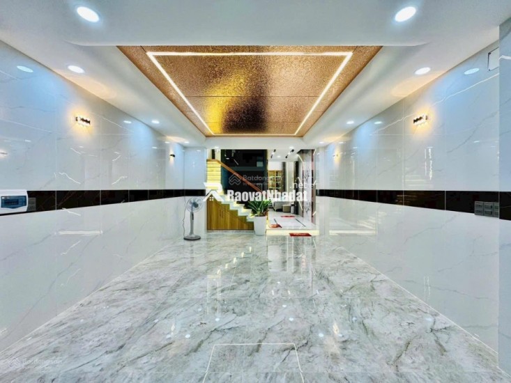 Bán nhà Đường Số 30, Phường 6, Gò Vấp; Diện tích: 4.2m x 16m; 5 tầng.