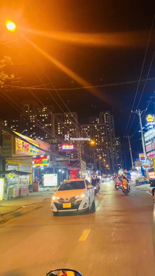 Dịu chuyên bán đẹp hẻm xe hơi giá rẻ Q12