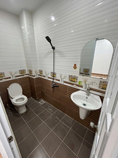 LÊ VĂN QUỚI - BÌNH TRỊ ĐÔNG - BÌNH TÂN - 80M2 (4x20) NHÀ XÂY MỚI 4 TẦNG - HẺM ÔTÔ VÀO NHÀ - NGAY CHỢ KD MUA BÁN SẦM UẤT - CHỈ 6,6 TỶ CÒN TL