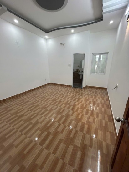 LÊ VĂN QUỚI - BÌNH TRỊ ĐÔNG - BÌNH TÂN - 80M2 (4x20) NHÀ XÂY MỚI 4 TẦNG - HẺM ÔTÔ VÀO NHÀ - NGAY CHỢ KD MUA BÁN SẦM UẤT - CHỈ 6,6 TỶ CÒN TL