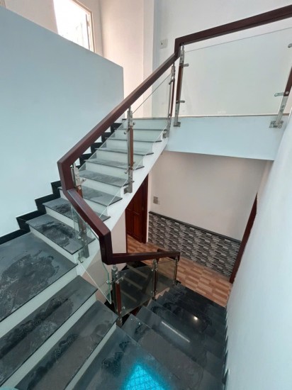 LÊ VĂN QUỚI - BÌNH TRỊ ĐÔNG - BÌNH TÂN - 80M2 (4x20) NHÀ XÂY MỚI 4 TẦNG - HẺM ÔTÔ VÀO NHÀ - NGAY CHỢ KD MUA BÁN SẦM UẤT - CHỈ 6,6 TỶ CÒN TL
