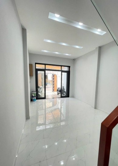 BÁN NHÀ TRỊNH ĐÌNH TRỌNG - GIÁP QUẬN 11 - 100M2 (4.2X22) NỞ HẬU 4.8M - HẺM ÔTÔ ĐƯỜNG NHỰA 6M THÔNG - 3 TẦNG MỚI ĐẸP - GIÁ 10 TỶ 6 TL
