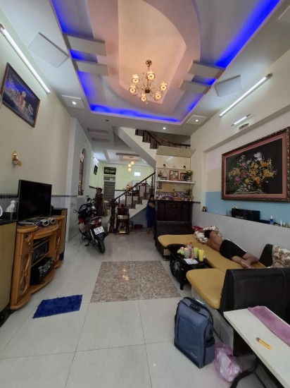 Bình Tân, Lê Văn Quới Ngay Chợ KD Mua Bán Sầm Uất, DT 56m2 (4x14m) 4 Tầng, Hẻm Xe Ôtô, Nhỉnh 6 Tỷ Còn TL