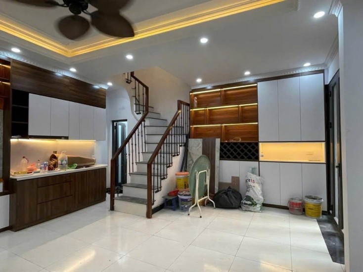 MẶT NGÕ RỘNG - CÁCH MẶT PHỐ 50M THÔNG VÕNG THỊ, 5 Phút Ra Hồ Tây