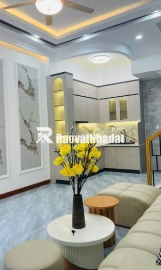 ĐIỆN BIÊN PHỦ, QUẬN 10 - NHÀ MỚI VÀO Ở NGAY -  - DTST 100M2 - 3 TẦNG BTCT - CHỈ 6.9 TỶ TL