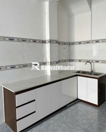 MẶT PHỐ TÂN PHÚ - KINH DOANH NHIỀU LĨNH VỰC - 33 m2 - 2 tầng BTCT - NHÀ CÒN TINH TƯƠM HƠN 3 TỶ.