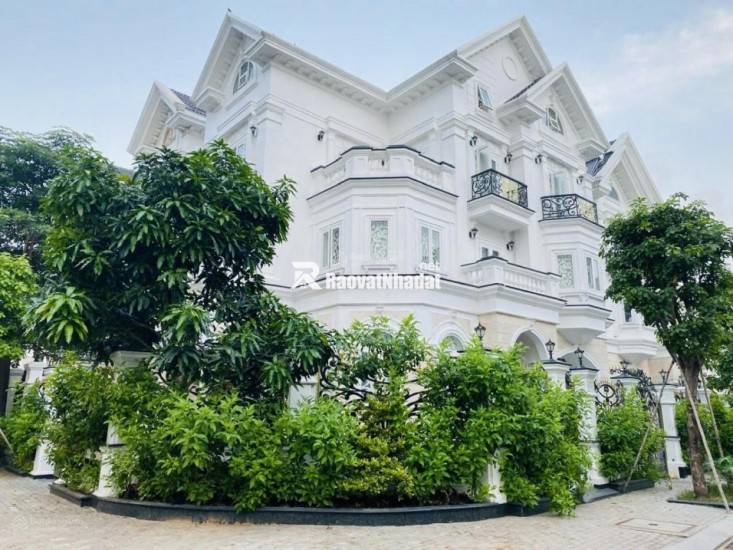BÁN BIỆT THỰ TRUNG TÂM BÌNH THẠNH, HXH LÊ QUANG ĐỊNH, PHƯỜNG 7, BÌNH THẠNH. Dt 15x17m2 giá 27.99 tỷ