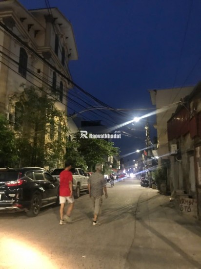 ĐỐI DIỆN BẾN XE NƯỚC NGẦM, LÁNG GIỀNG VIỆT BA, LINH ĐẦM 
Ô TÔ TRÁNH CHỈ 4 TỶ