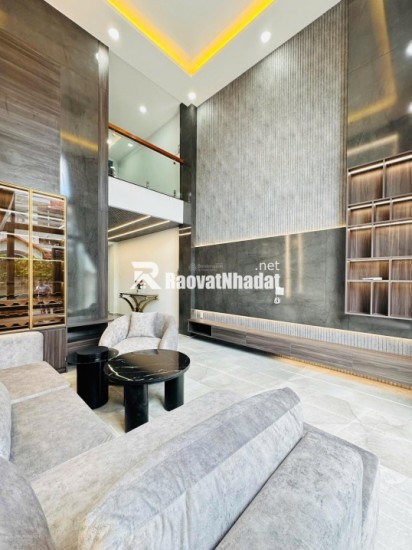 Bán nhà HXH đường Dương Quảng Hàm, Phường 6, Gò Vấp, nhà full nội thất vip, Có thang máy