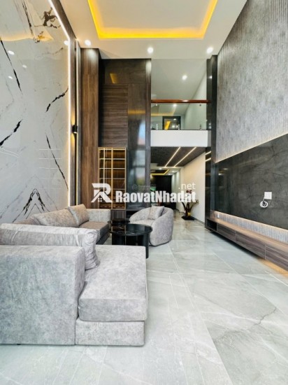 Bán nhà HXH đường Dương Quảng Hàm, Phường 6, Gò Vấp, nhà full nội thất vip, Có thang máy