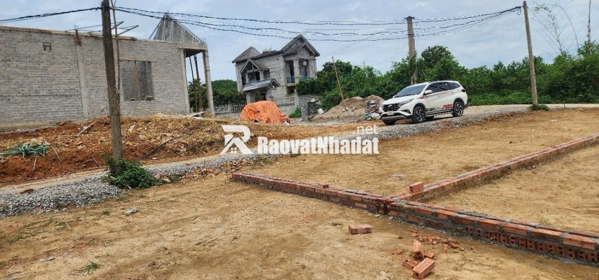 ĐẤT ĐẸP 3 MẶT GIAO THƯƠNG – GẦN CÁP TREO CHÙA TIÊN