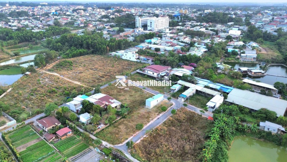 Giá chỉ 1,38 tỷ, 165m2 đất  full thổ cư, xây ở hoặc đầu tư đều phù hợp, Bình Minh, Đồng Nai