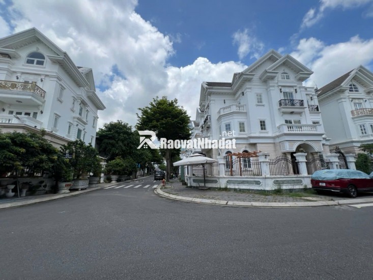 BIỆT THỰ ĐƠN LẬP ĐẲNG CẤP TẠI CITY LAND   Số 67 Đường Số 8 – Góc 2 mặt tiền SIÊU VỊ TRÍ. DT: 15x20m – CN: 300m², H. 4T, TM. Giá: 75 tỷ TL