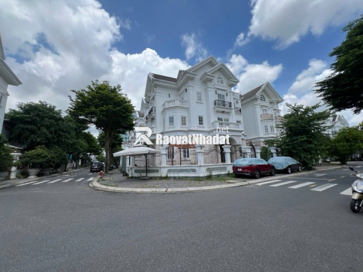 BIỆT THỰ ĐƠN LẬP ĐẲNG CẤP TẠI CITY LAND   Số 67 Đường Số 8 – Góc 2 mặt tiền SIÊU VỊ TRÍ. DT: 15x20m – CN: 300m², H. 4T, TM. Giá: 75 tỷ TL
