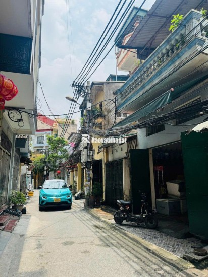 Chính chủ bán nhà mặt phố Yên Phúc Văn Quán Hà Đông diện tích 40m2x 3 tầng cũ giá 8.8 tỷ