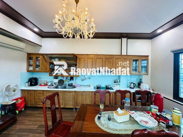 Bán nhà mặt phố Chiến Thắng Văn Quán Hà Đông, nhà 2 mặt tiền DT 70m2x 5 T giá 26,5 tỷ