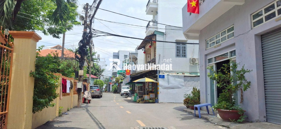 nhà 3 tầng đẹp không tì vết, Tỉnh Lộ 10, Bình Tân chỉ 7,5 tỷ