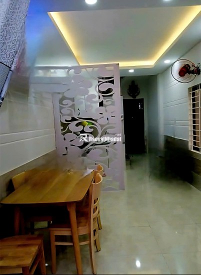 CMT8 - NHÀ ĐẸP 2 TẦNG - GẦN CHỢ PHẠM VĂN HAI  - CHỈ 5.X TỶ