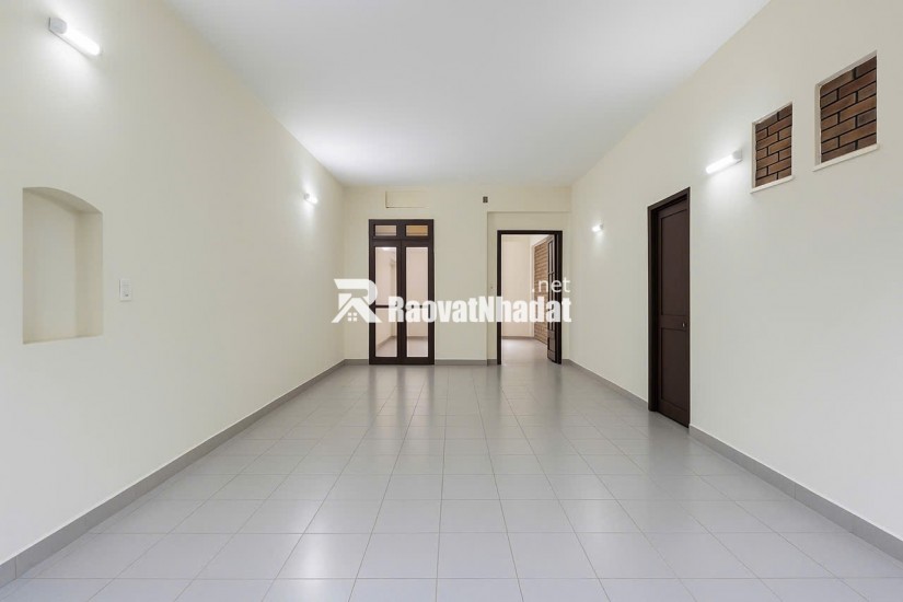 20 Triệu: NGUYÊN CĂN MẶT TIỀN QUẬN 1, CHỢ BẾN THÀNH, NHÀ MỚI 3 TẦNG 3 PHÒNG CÓ NỘI THẤT. 0933910039