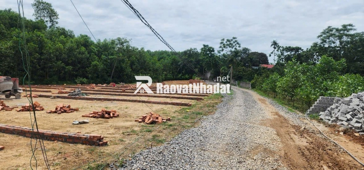 ĐẤT ĐẸP 3 MẶT GIAO THƯƠNG – GẦN CÁP TREO CHÙA TIÊN