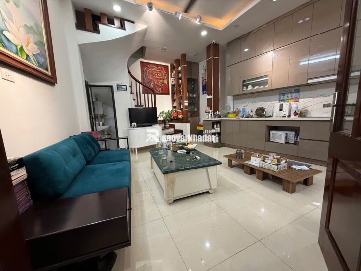 NHÀ ĐẸP - TRUNG TÂM BA ĐÌNH - PHỐ VIP - 6 TẦNG LONG LANH