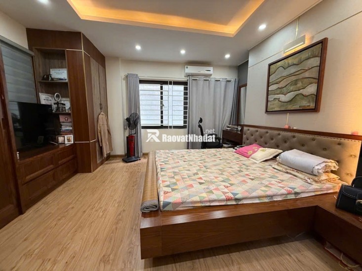 NHÀ ĐẸP - TRUNG TÂM BA ĐÌNH - PHỐ VIP - 6 TẦNG LONG LANH
