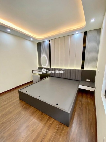 Bán nhà phố Bồ Đề, Hà Nội