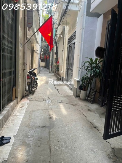Nhà Giải Phóng - Phương Liệt - 37m2, 4T - 6.93 tỷ(CTL) - Lô góc-  20m ra Giải Phóng - Cạnh ĐH Kinh Tế Quốc Dân.