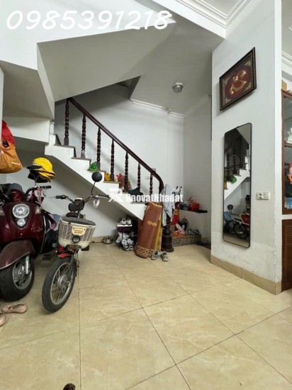 Nhà Giải Phóng - Phương Liệt - 37m2, 4T - 6.93 tỷ(CTL) - Lô góc-  20m ra Giải Phóng - Cạnh ĐH Kinh Tế Quốc Dân.