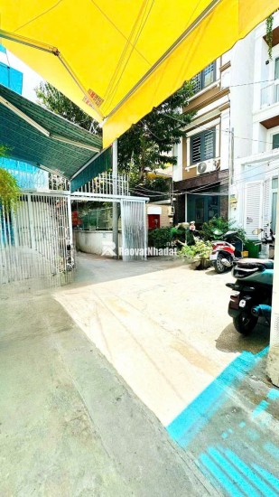 Bán nhà Quận 4- Doanh thu 3.6 tỷ/5năm- 6 Tầng 8 Căn hộ cao cấp duplex 52m2- HXH Nguyễn Khoái: 12 Tỷ