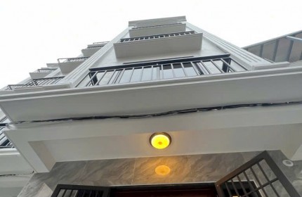Bán nhà Xuân Đỉnh 40m, 5 tầng, oto đỗ cửa, tặng full nội thất!