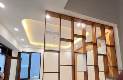 Bán nhà Xuân Đỉnh 35m, 5 tầng. Mặt tiền 6,7m, đường vào 3m cực hiếm!