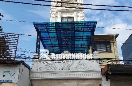 MẶT PHỐ BÁT KHỐI,LONG BIÊN 16tỷ 75m GARA OTO,THANG MÁY,NHÀ DÂN XÂY ĐẸP