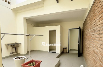 20 Triệu: NGUYÊN CĂN MẶT TIỀN QUẬN 1, CHỢ BẾN THÀNH, NHÀ MỚI 3 TẦNG 3 PHÒNG CÓ NỘI THẤT. 0933910039