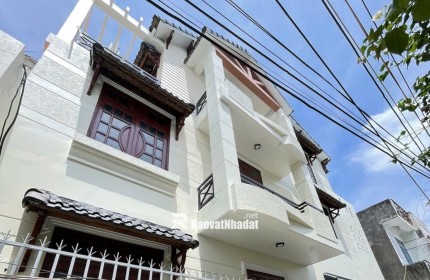  MẶT TIỀN TÔN ĐẢN- 3 TẰNG  – TT CẨM LỆ- 5.8T
 Vị trí đắc địa- sau bến xe – gần chợ, trường, khu dân cư đông đúc
 Diện tích: 106m² (ngang