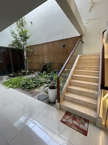 Chủ đi định cư bán gấp căn biệt thự sân vườn, 360m2, KDC Sadeco Phước Kiển, đối diện trường RMIT
