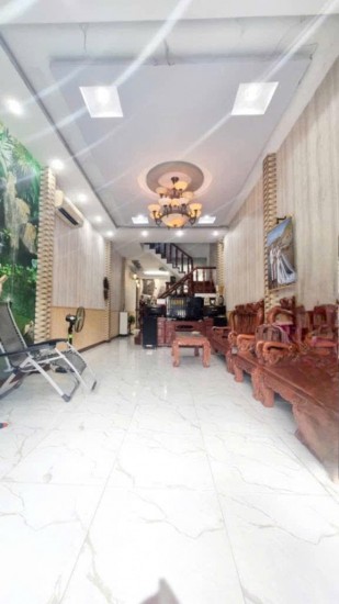MÃ LÒ - BÌNH TÂN - MẶT TIỀN KD KHU TÊN LỬA - NỘI THẤT FULL GỖ XỊN (4x18m) 4 TẦNG - HẺM ÔTÔ 8M - NHỈNH XÍU 7 TỶ CÒN TL
