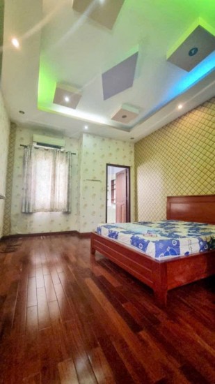 MÃ LÒ - BÌNH TÂN - MẶT TIỀN KD KHU TÊN LỬA - NỘI THẤT FULL GỖ XỊN (4x18m) 4 TẦNG - HẺM ÔTÔ 8M - NHỈNH XÍU 7 TỶ CÒN TL