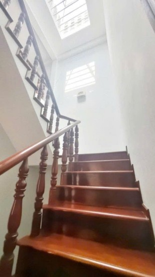 MÃ LÒ - BÌNH TÂN - MẶT TIỀN KD KHU TÊN LỬA - NỘI THẤT FULL GỖ XỊN (4x18m) 4 TẦNG - HẺM ÔTÔ 8M - NHỈNH XÍU 7 TỶ CÒN TL