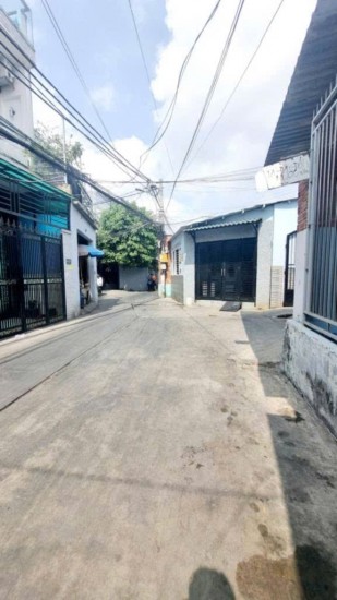 MÃ LÒ - BÌNH TÂN - MẶT TIỀN KD KHU TÊN LỬA - NỘI THẤT FULL GỖ XỊN (4x18m) 4 TẦNG - HẺM ÔTÔ 8M - NHỈNH XÍU 7 TỶ CÒN TL