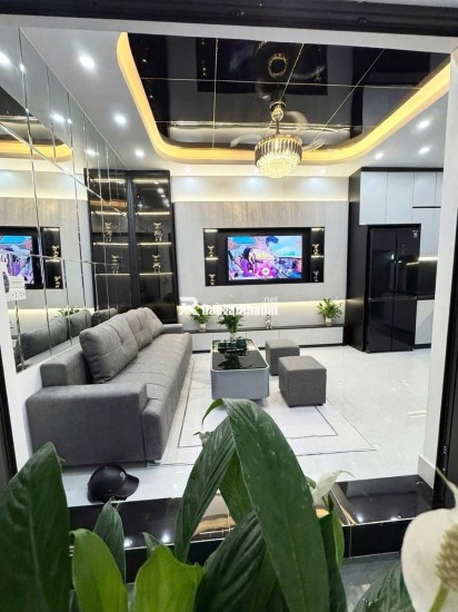 Bán nhà trung tâm quận Hai Bà Trưng, ngõ ô tô , 30m , 4 tầng , 3 ngủ, 6.48 tỷ