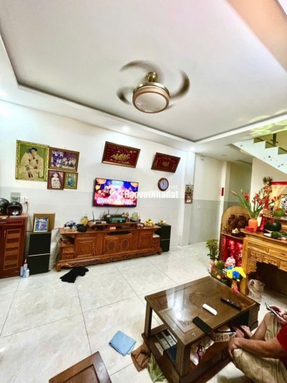 NHÀ HẺM XE HƠI NGAY VÕ VĂN HÁT - BTCT 3 TẦNG 60M2 (4X15M) - NGAY ĐH TÀI CHÍNH MARKETING - LONG TRƯỜNG THỦ ĐỨC - NHÀ MỚI ĐẸP Ở NGAY - GIÁ CHỈ 5.3 TỶ