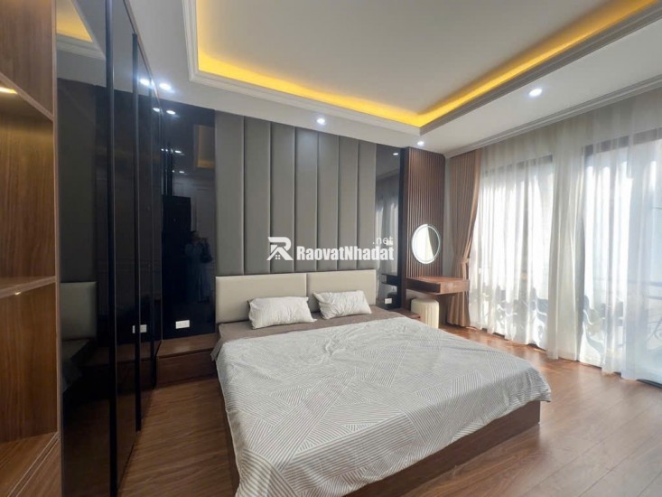 Nhà Tây Hồ 51m, 6 tầng, thông Võ Chí Công, thông Xuân La, thông Ngoại giao đoàn.