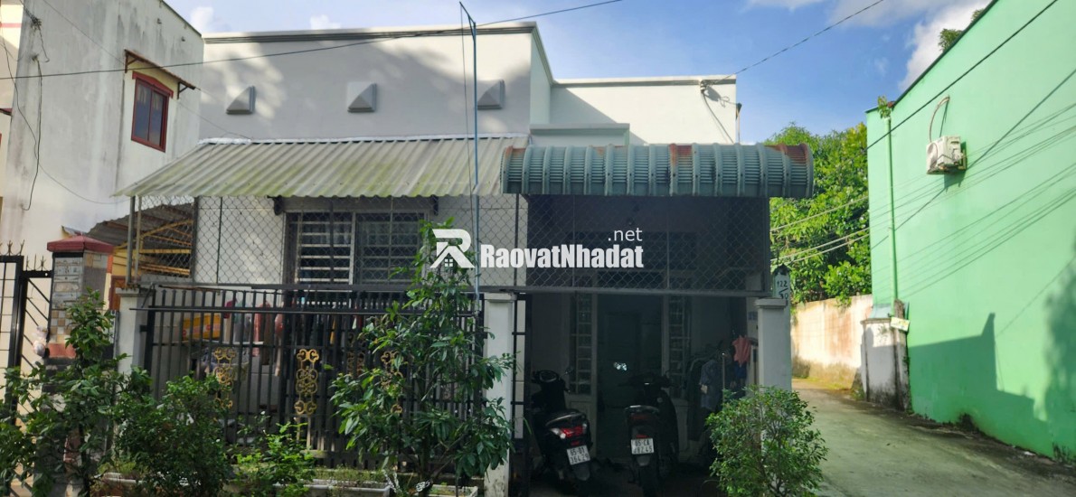 BÁN NHÀ MẶT TIỀN - GẦN TRUNG TÂM P. BÌNH THỦY - GIÁ CHỈ 2 TỶ, SỔ HỒNG RIÊNG - DỌN VÀO Ở NGAY