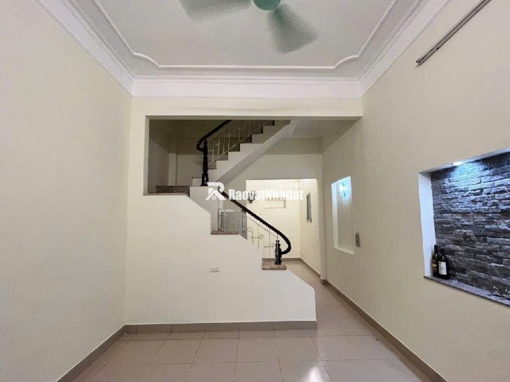 Nhà Tây Hồ 55m, cực hiếm oto qua nhà, mặt .tiền.5.2 đẹp!