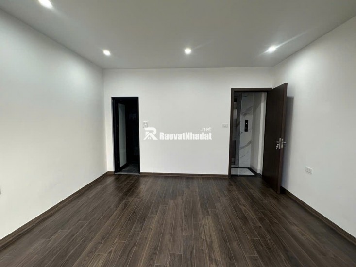 Nhà Tứ Liên - Tây Hồ - 5 tầng - thang máy - chuẩn công năng, về ở luôn giá 9,4 tỷ