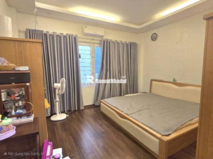 Lạc Long Quân nhà 4 tầng - 75m2, Lô góc, Ô tô , Gần Hồ, 19.5 tỷ, An cư trọn vẹn