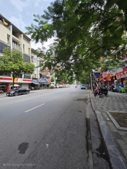 Lạc Long Quân nhà 4 tầng - 75m2, Lô góc, Ô tô , Gần Hồ, 19.5 tỷ, An cư trọn vẹn