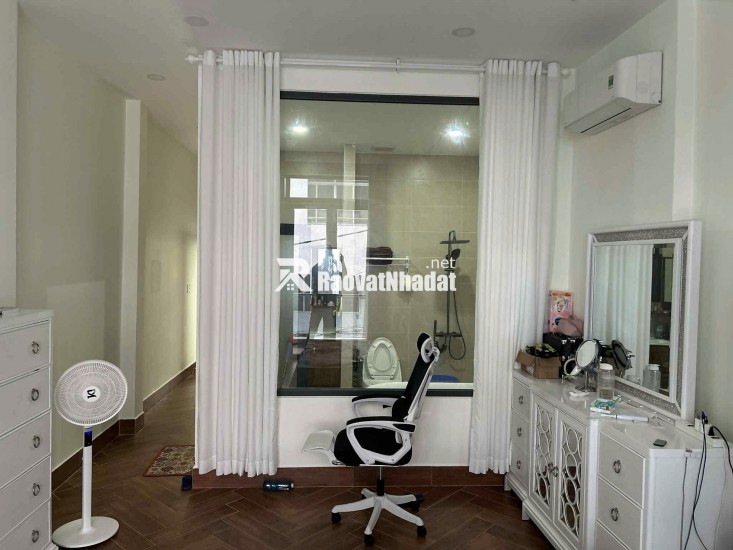 Chính Chủ Bán HXH Lê Thị Bạch Cát, P11, Q11: DT 4.15x20m, Giá Tốt 11 tỷ 500 Triệu, Liên Hệ Anh Huy 0936995872